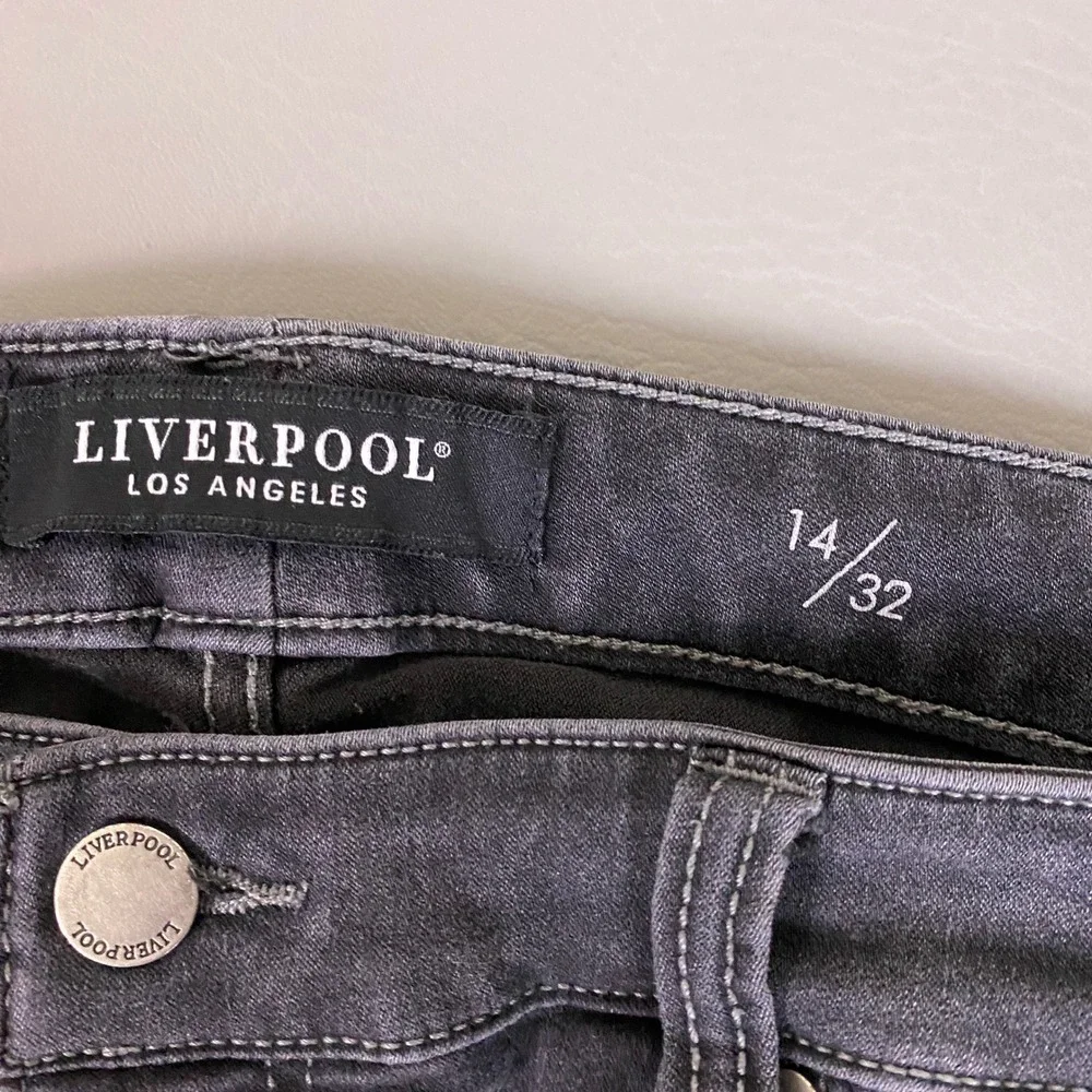 Liverpool Los Angeles High Rise Ankle Jeans Women's 14/32‎ Black / Charcoal Gray